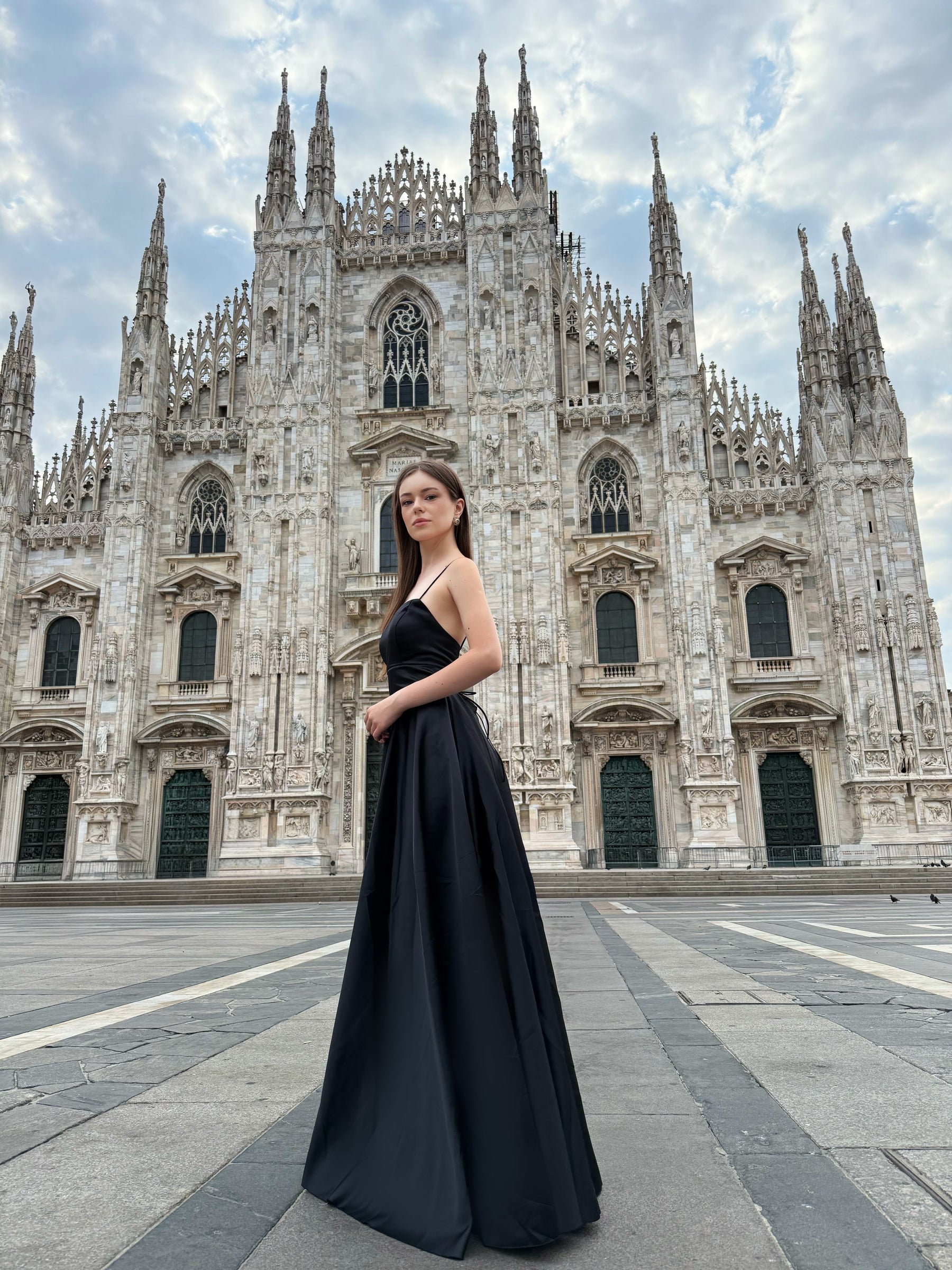 Elegant Long Satin Dress with Thin Straps – “Estella”