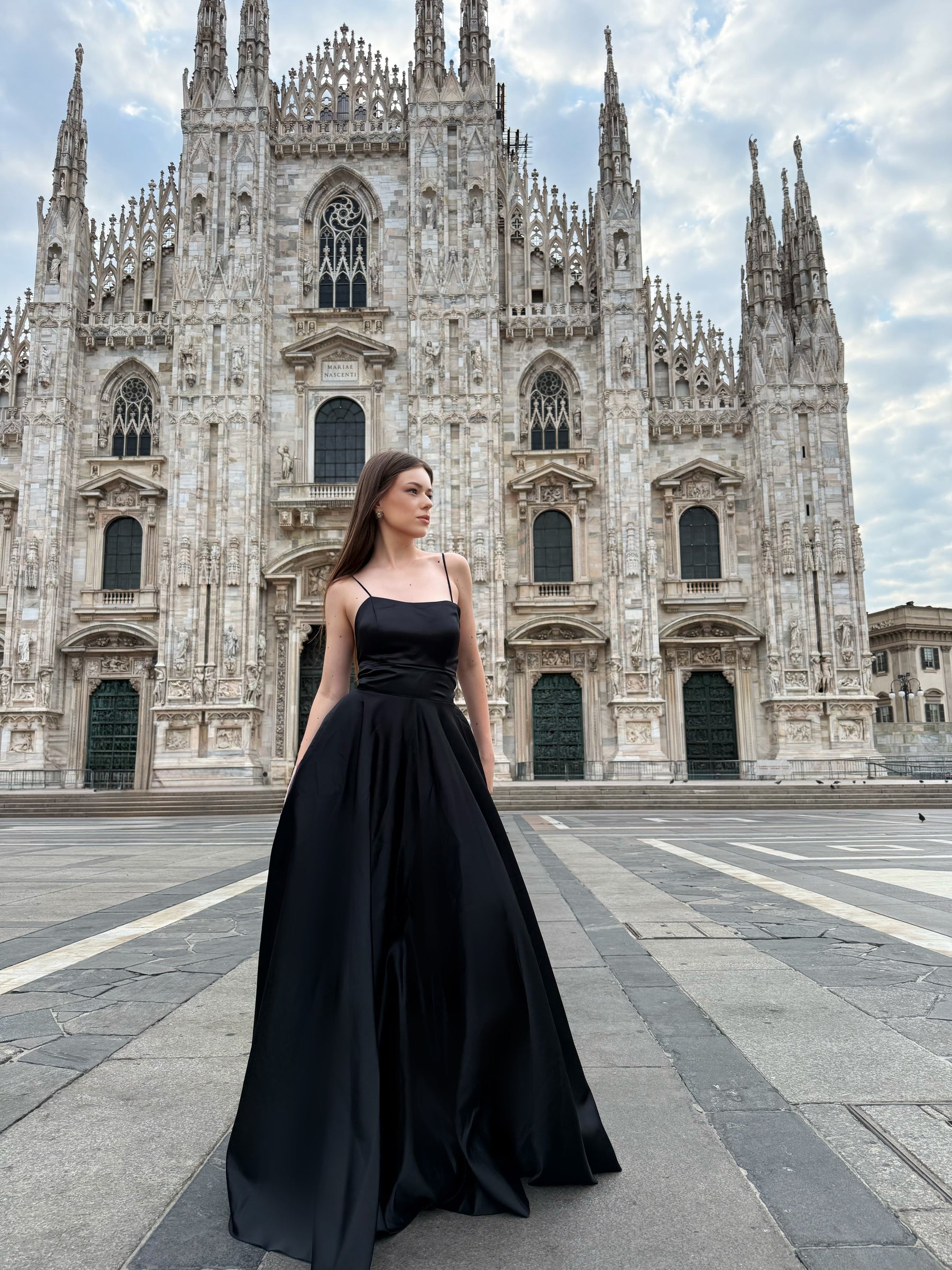 Elegant Long Satin Dress with Thin Straps – “Estella”