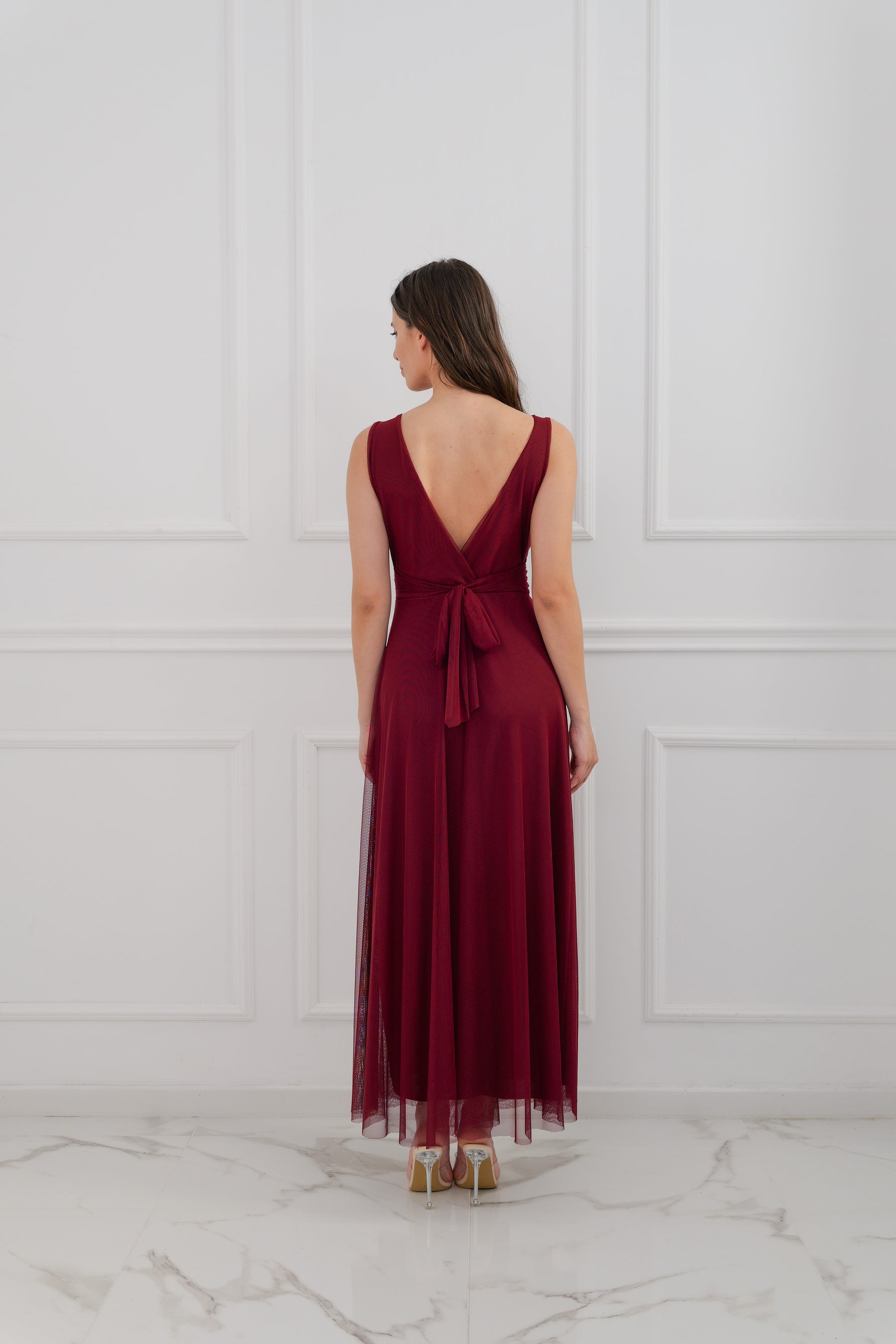 Abito lungo rosso in pizzo