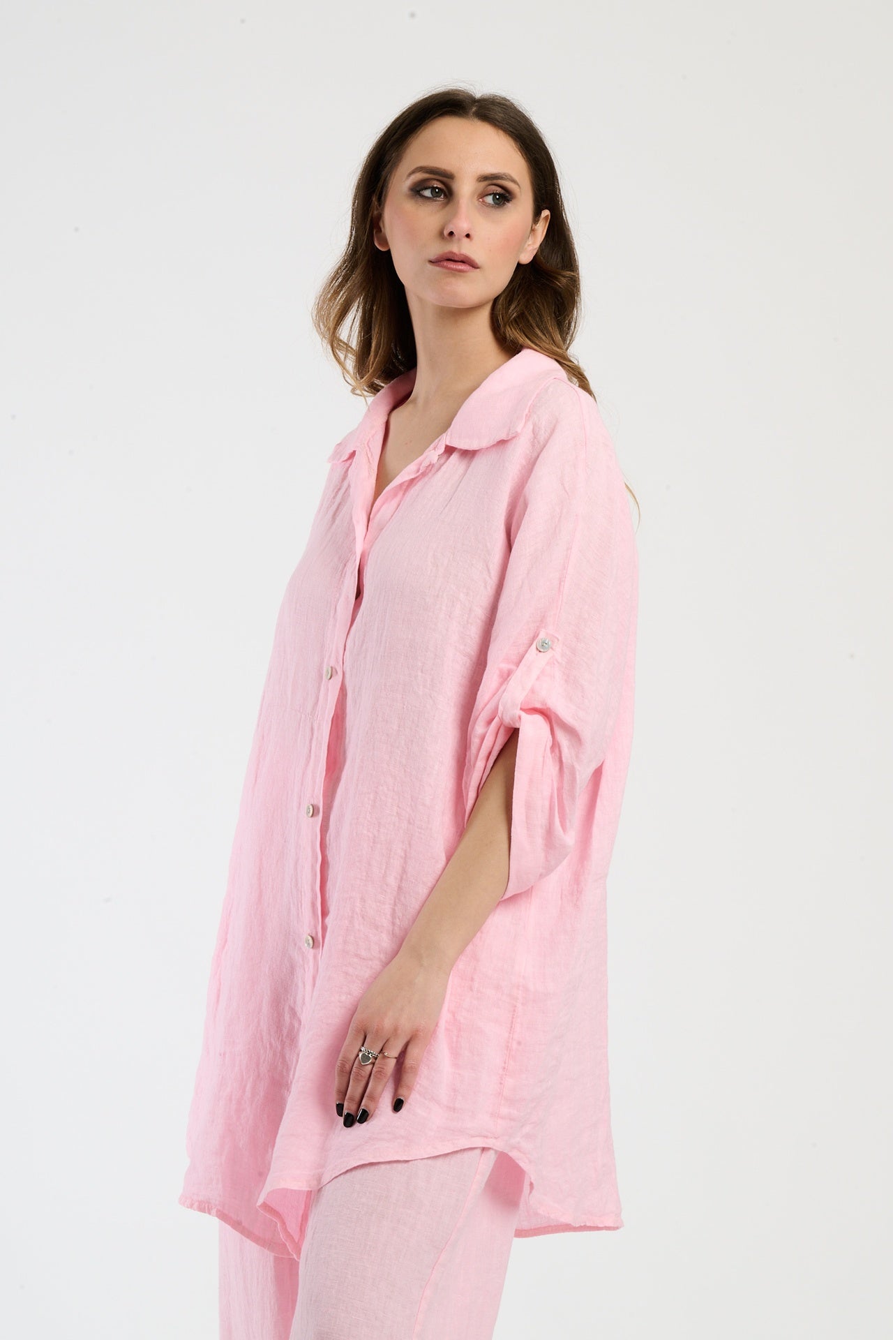 Camicia rosa con colletto, comfort e colore accattivante