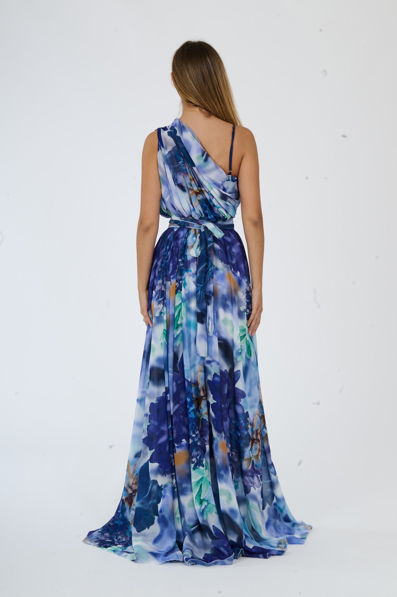 Abito elegante Navy con design a spalla unica, fascia vita e apertura leggera