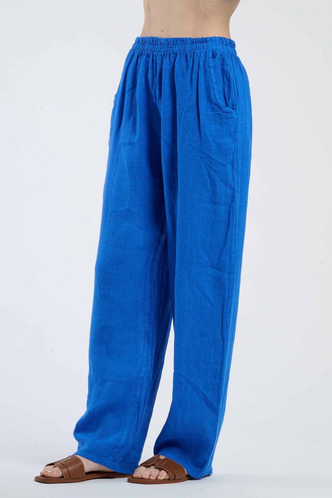Pantaloni baggy bluette, perfetti per uno stile casual e cool