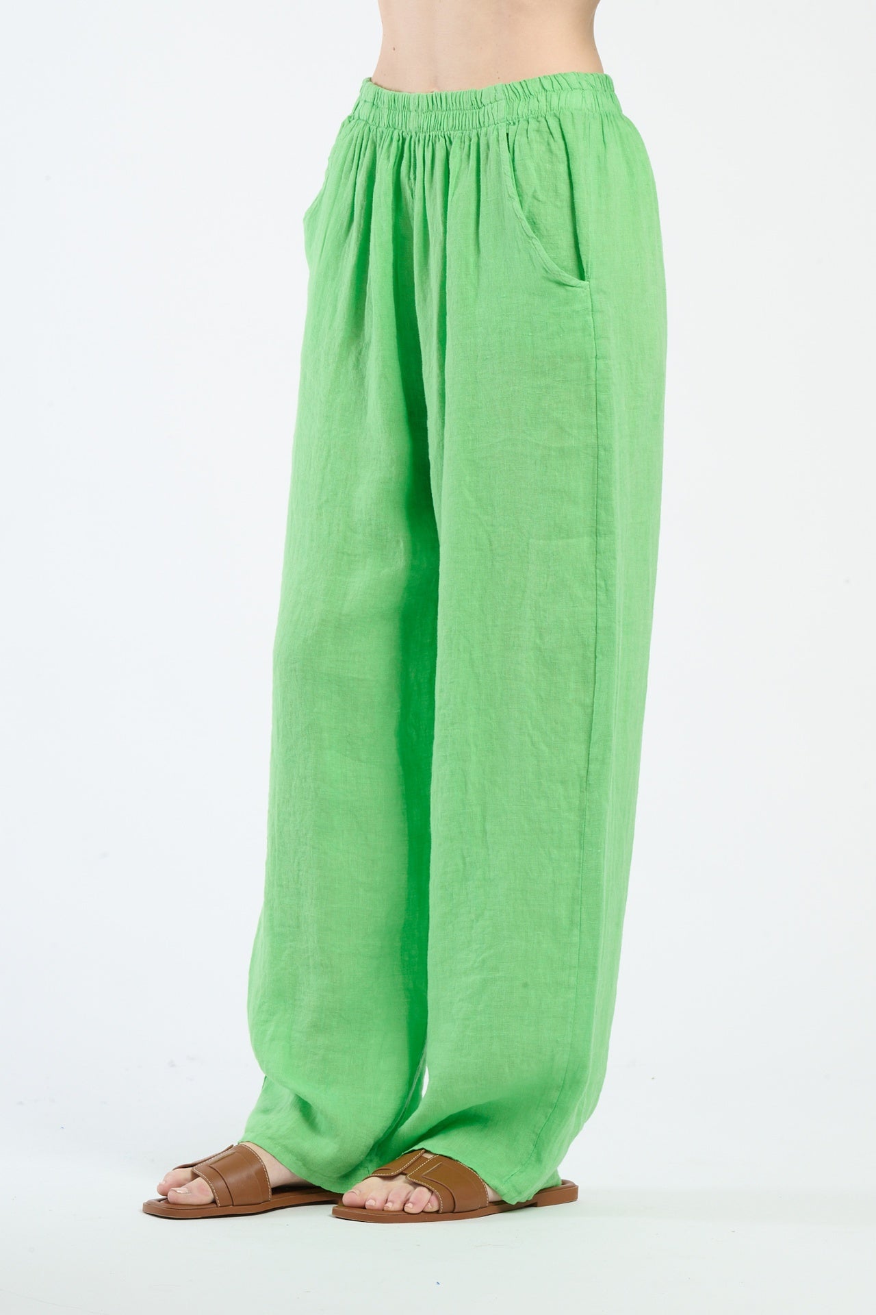 Pantaloni baggy verdi, perfetti per uno stile outdoor e sportivo