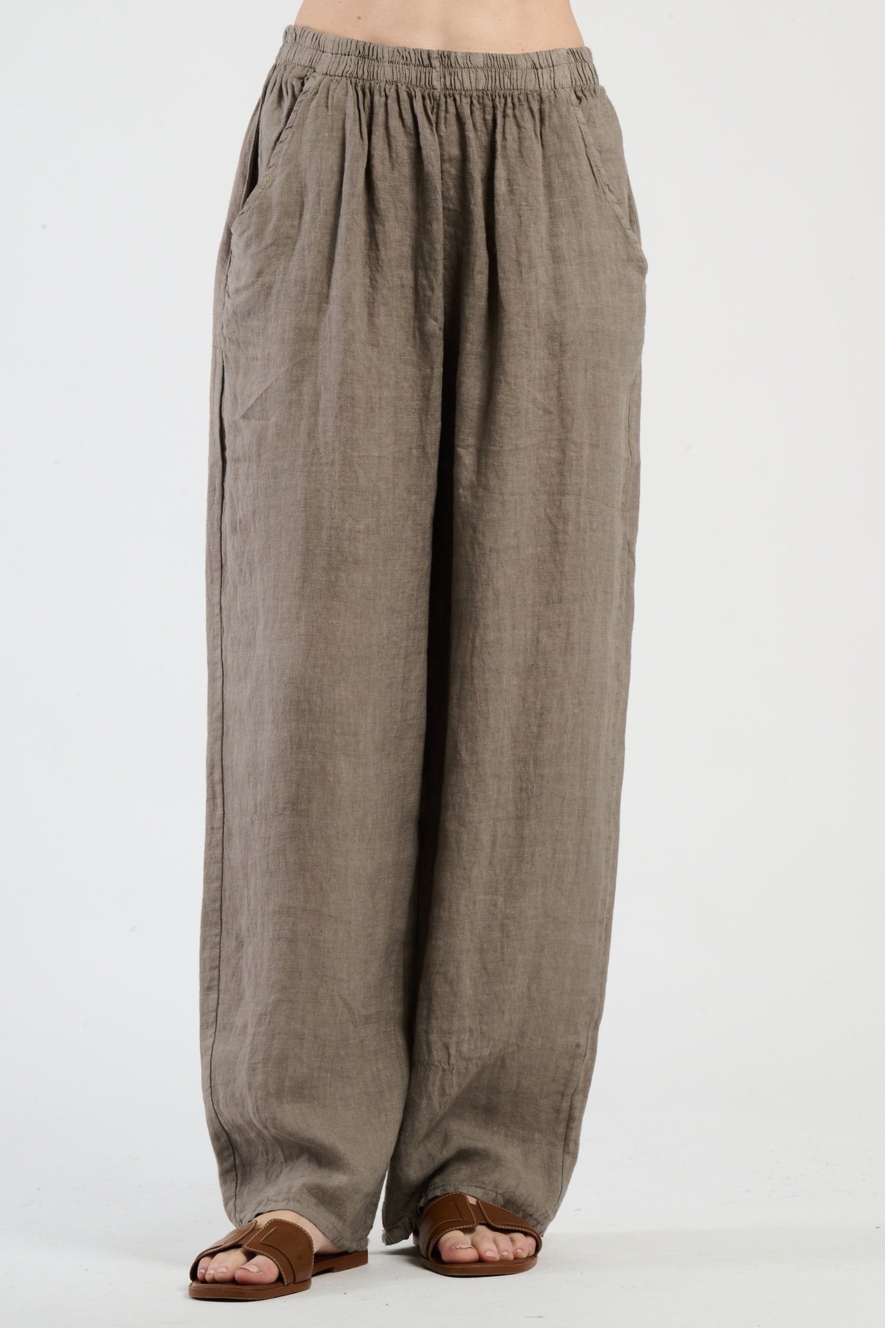 Pantaloni color tabacco larghi, caldo e dal carattere vintage