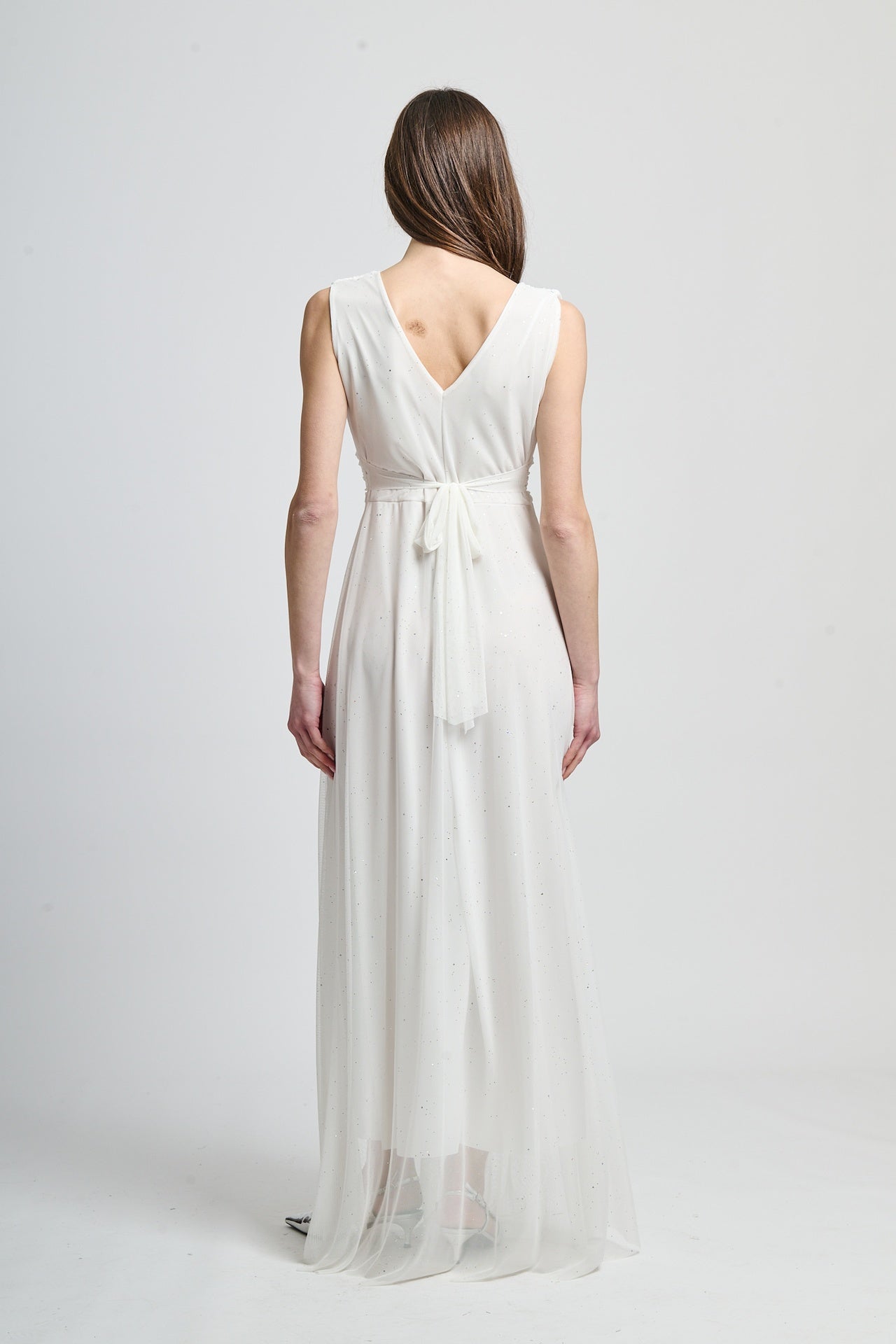 Vestito bianco trasparente, perfetto per occasioni formali