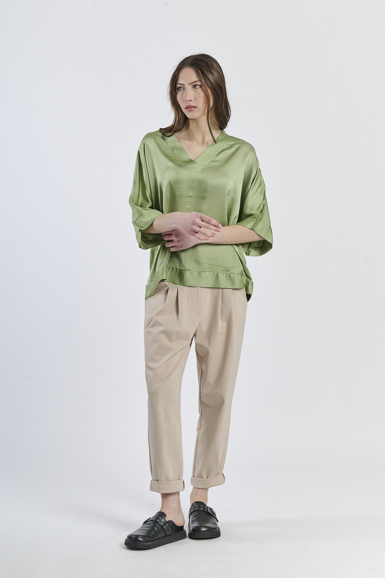 Tunica verde per uno stile naturale