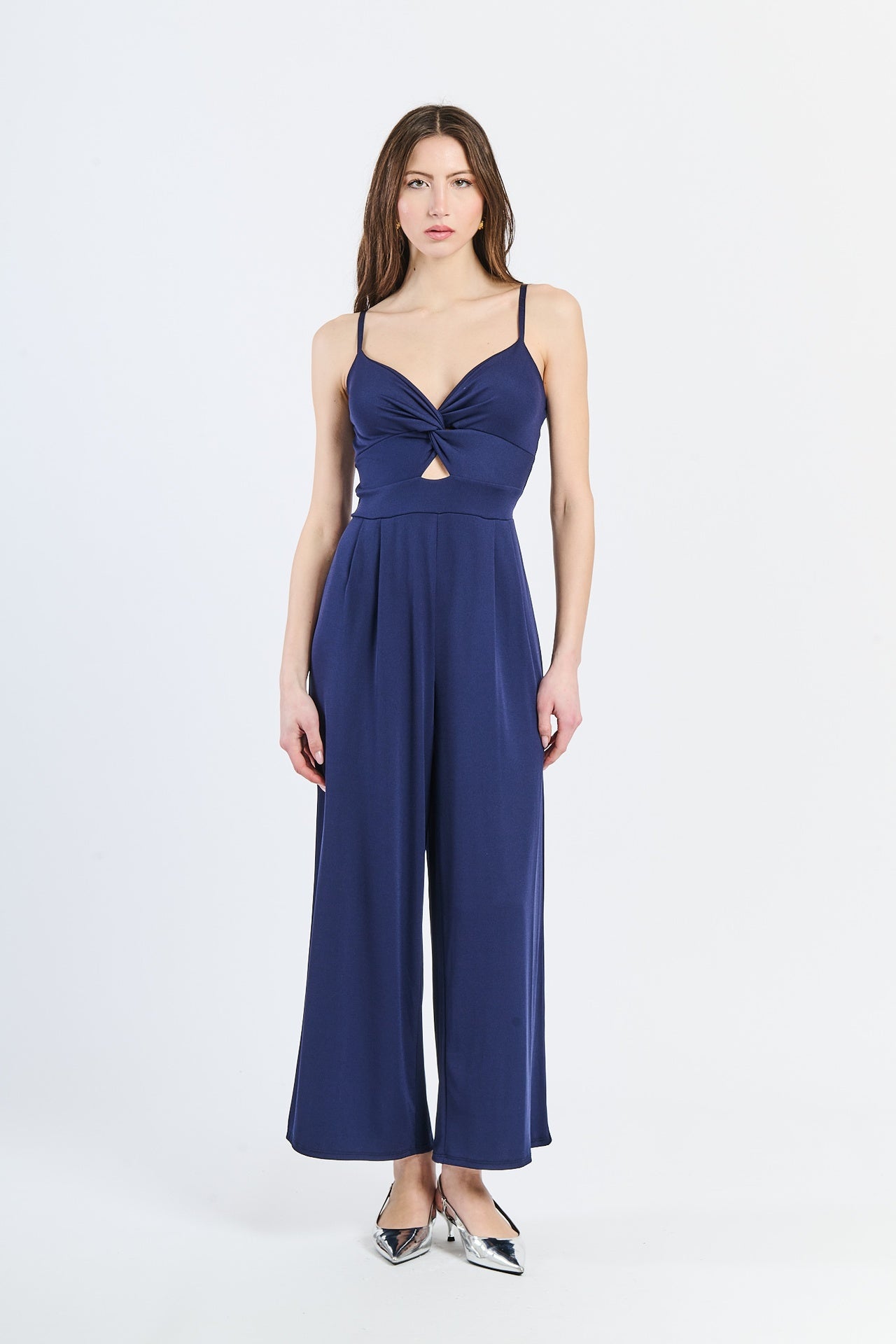 Tuta intera navy, silhouette dritta e stile timeless