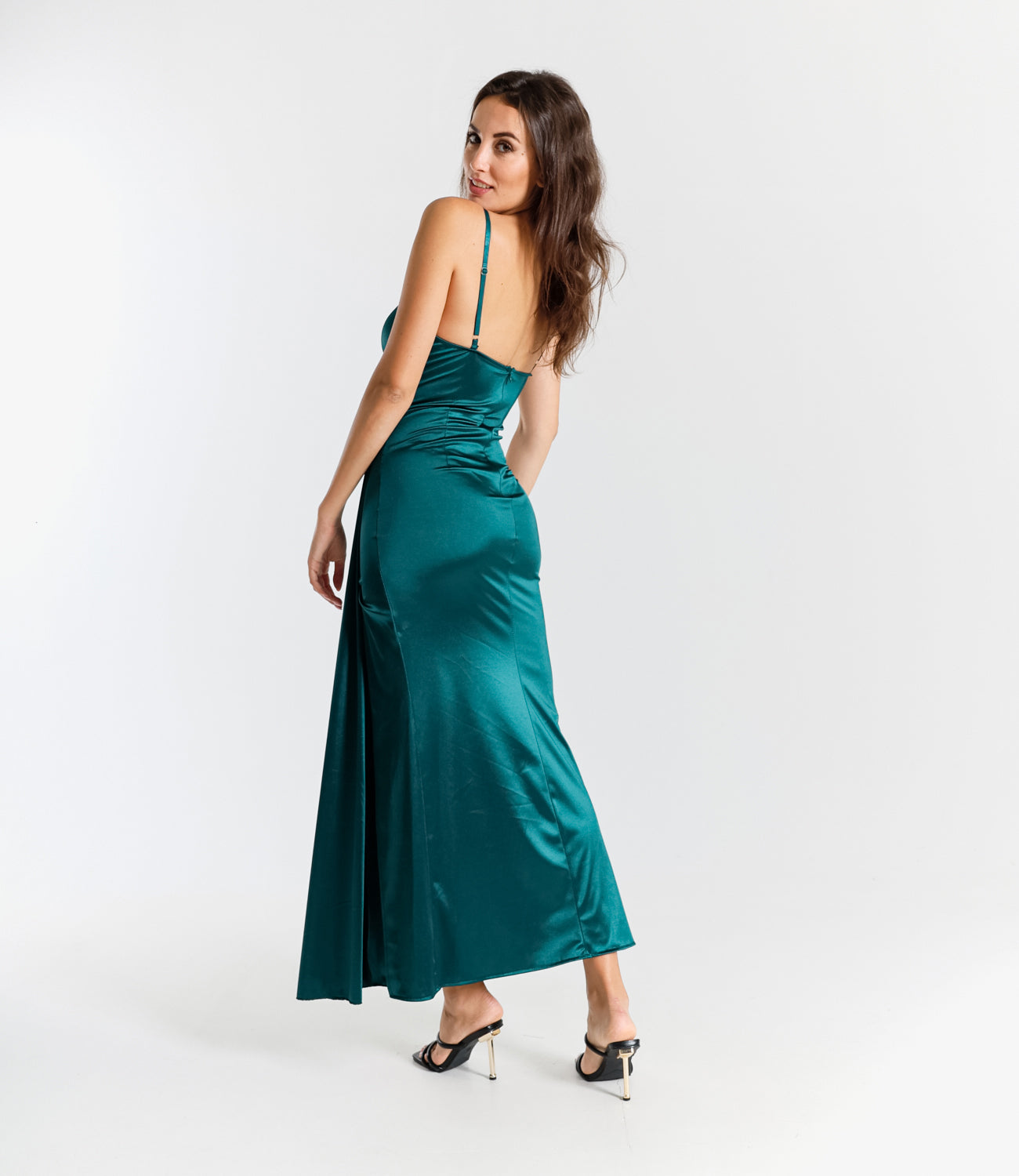 Vestito lungo in raso drappeggiato con spaccatura laterale Beatrice