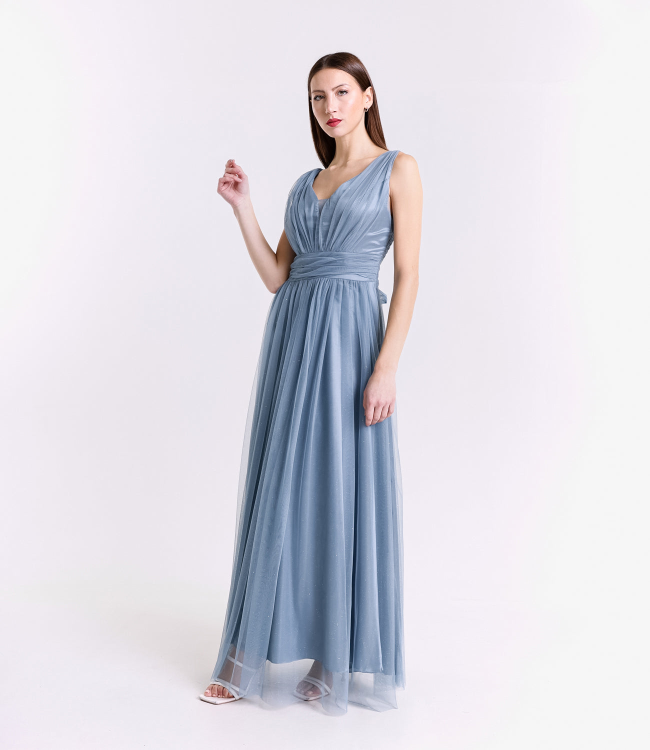 Abito lungo grigio senza maniche, perfetto per eventi formali e bridal party