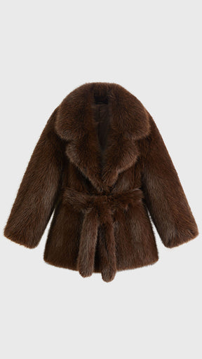 Cappotto corto in pelliccia sintetica con colletto a revers e cintura