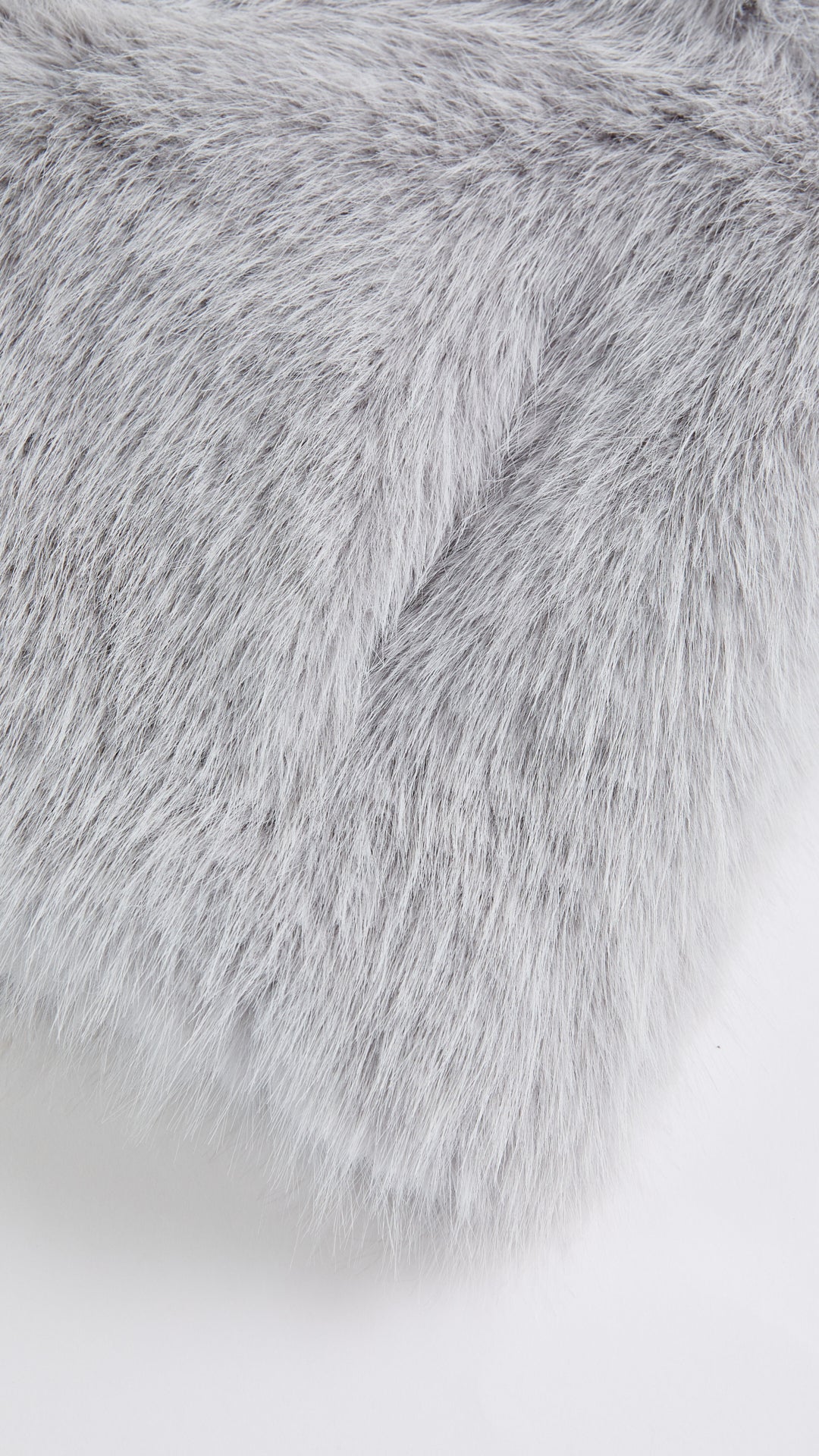 Giacca cropped in pelliccia sintetica con cappuccio ampio
