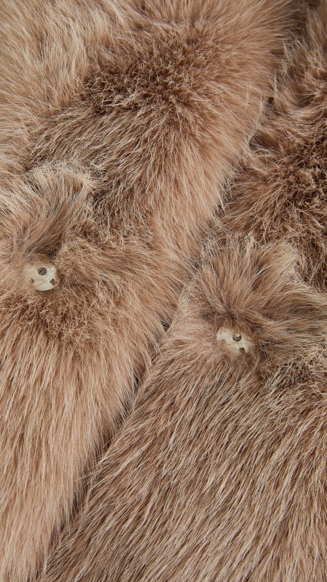 Cappotto corto in pelliccia sintetica con colletto a revers e cintura