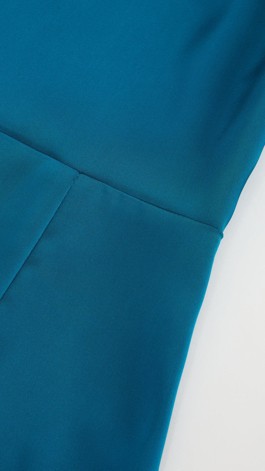 Abito Lungo Monospalla con Collarino e Fiocco in Satin - Eleganza per Matrimoni e Serate Speciali（副本）