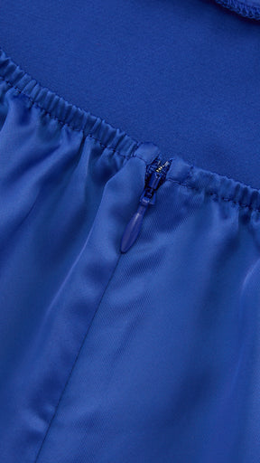 Abito Lungo in Satin con Spalline Sottili e Schiena a Croce - Eleganza per Matrimoni e Serate