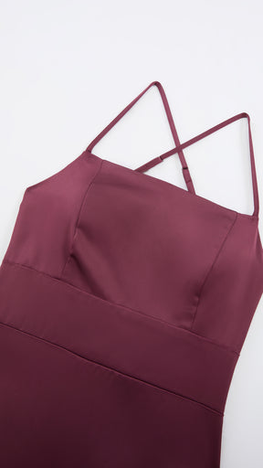 Abito Lungo in Satin con Spalline Sottili e Schiena a Croce - Eleganza per Matrimoni e Serate
