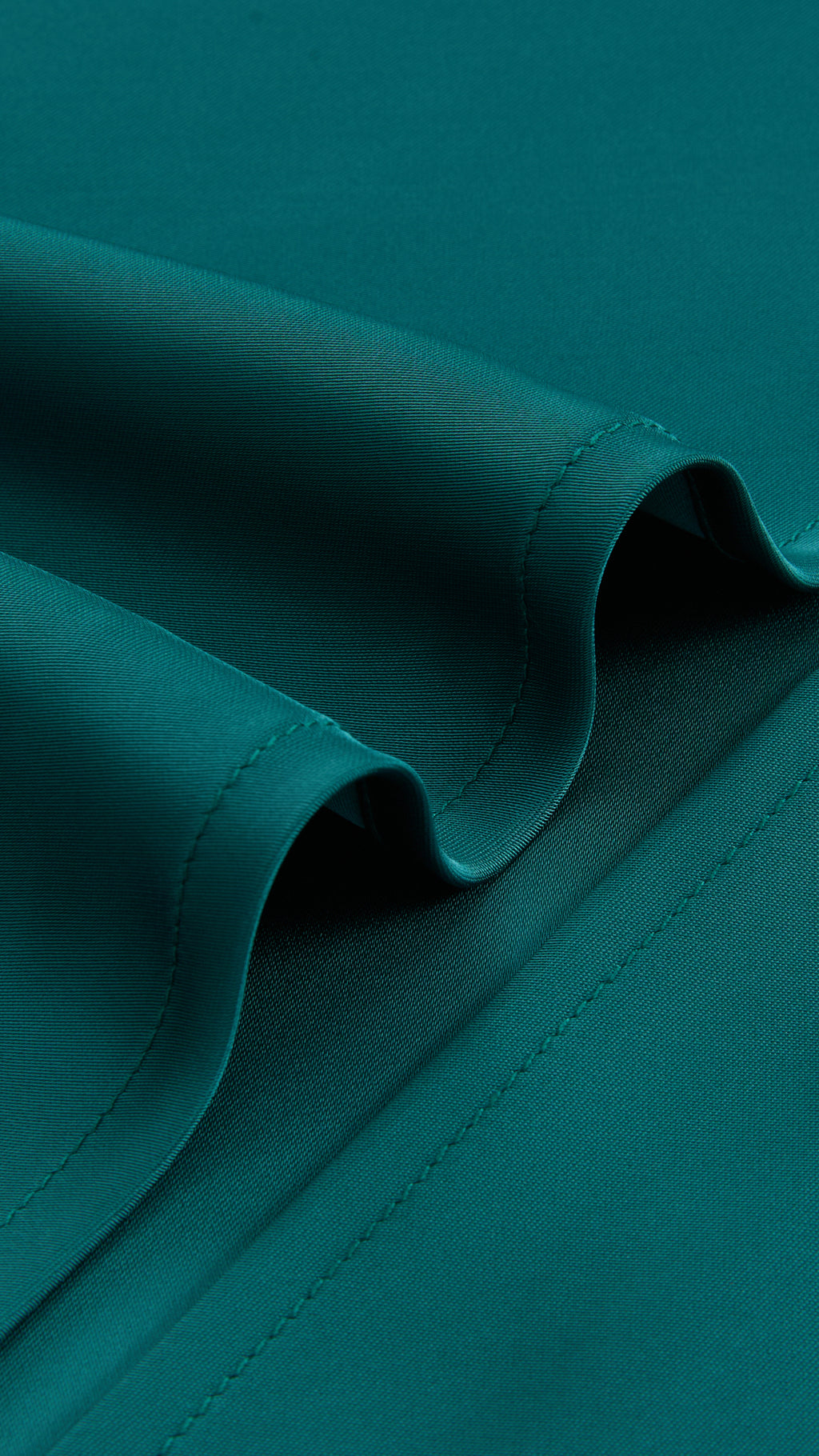 Abito Midi in Satin con Spalline e Scollatura a Collo d'Anatra - Eleganza Senza Tempo per Serate（副本）