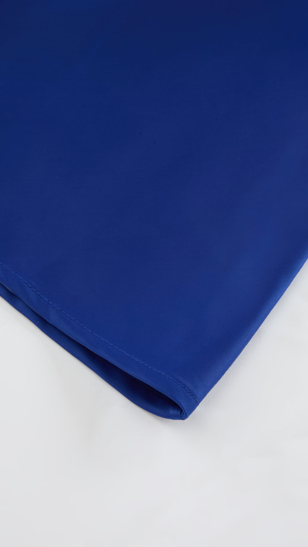 Abito Midi in Satin con Spalline e Scollatura a Collo d'Anatra - Eleganza Senza Tempo per Serate（副本）