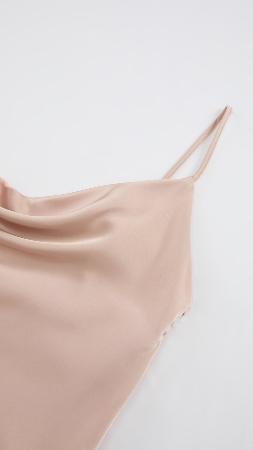 Abito Midi in Satin con Spalline e Scollatura a Collo d'Anatra - Eleganza Senza Tempo per Serate（副本）