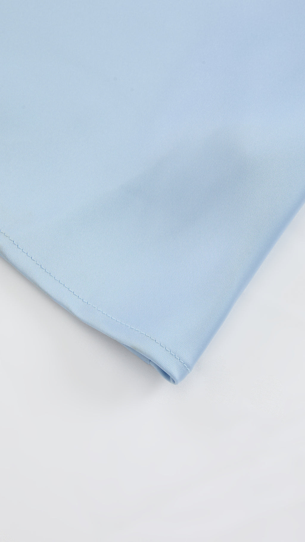 Abito Midi in Satin con Spalline e Scollatura a Collo d'Anatra - Eleganza Senza Tempo per Serate（副本）