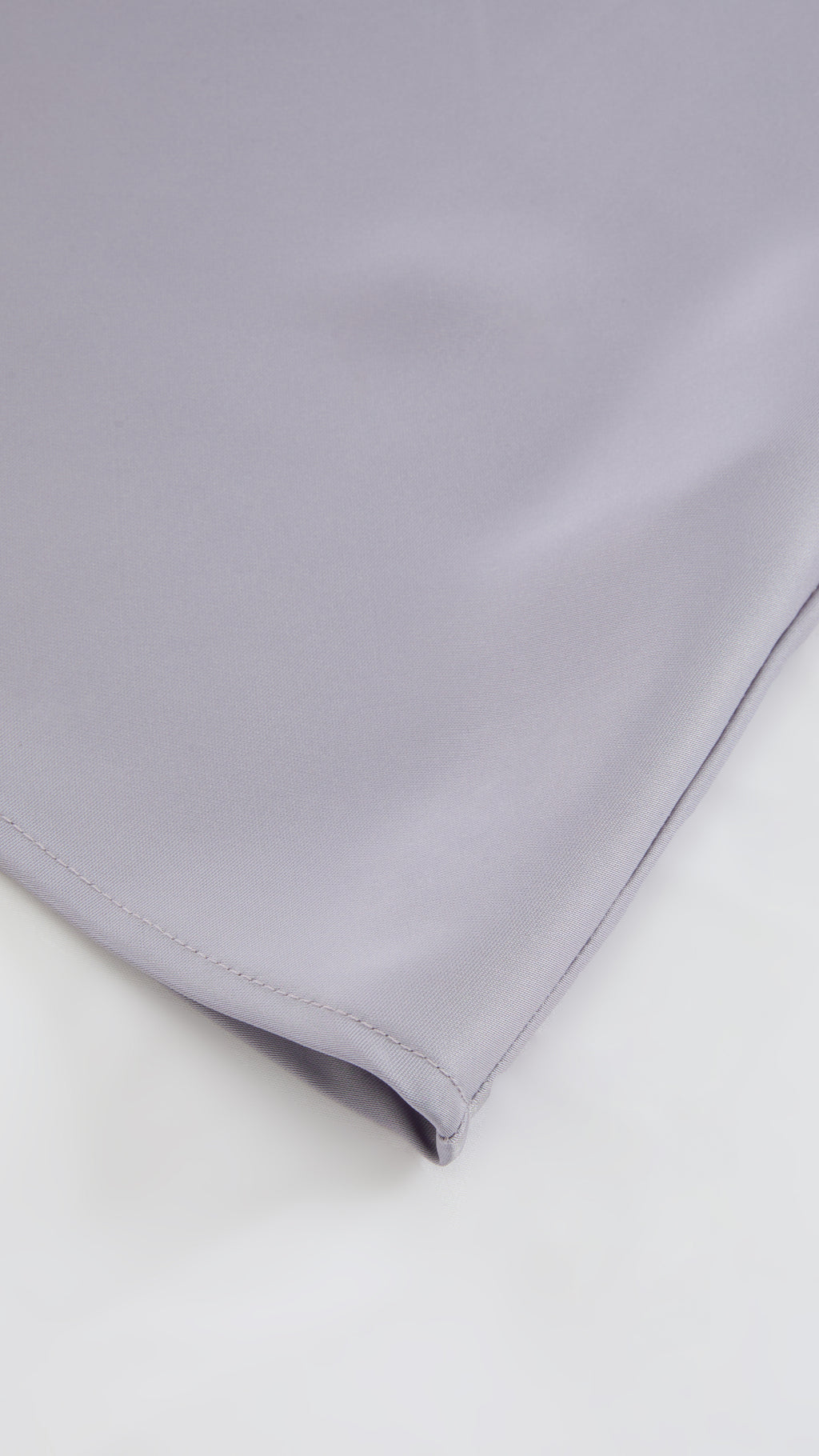 Abito Midi in Satin con Spalline e Scollatura a Collo d'Anatra - Eleganza Senza Tempo per Serate（副本）