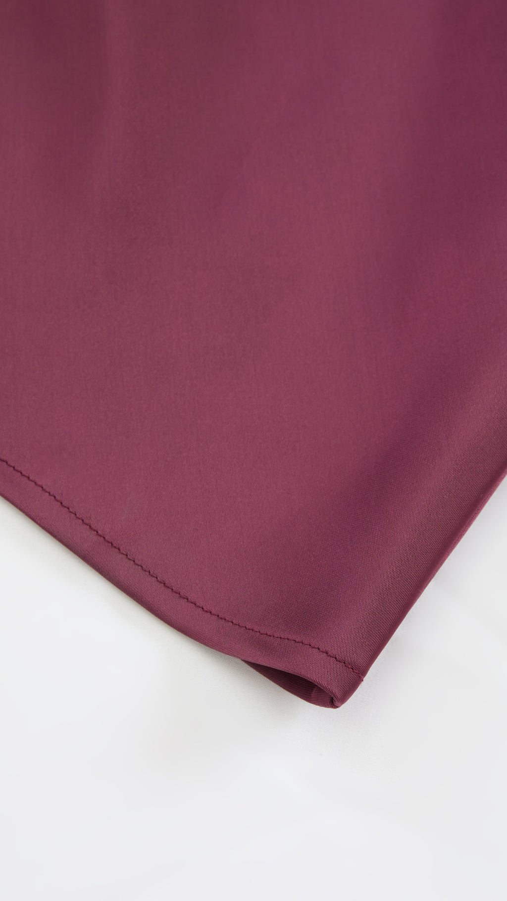 Abito Midi in Satin con Spalline e Scollatura a Collo d'Anatra - Eleganza Senza Tempo per Serate（副本）