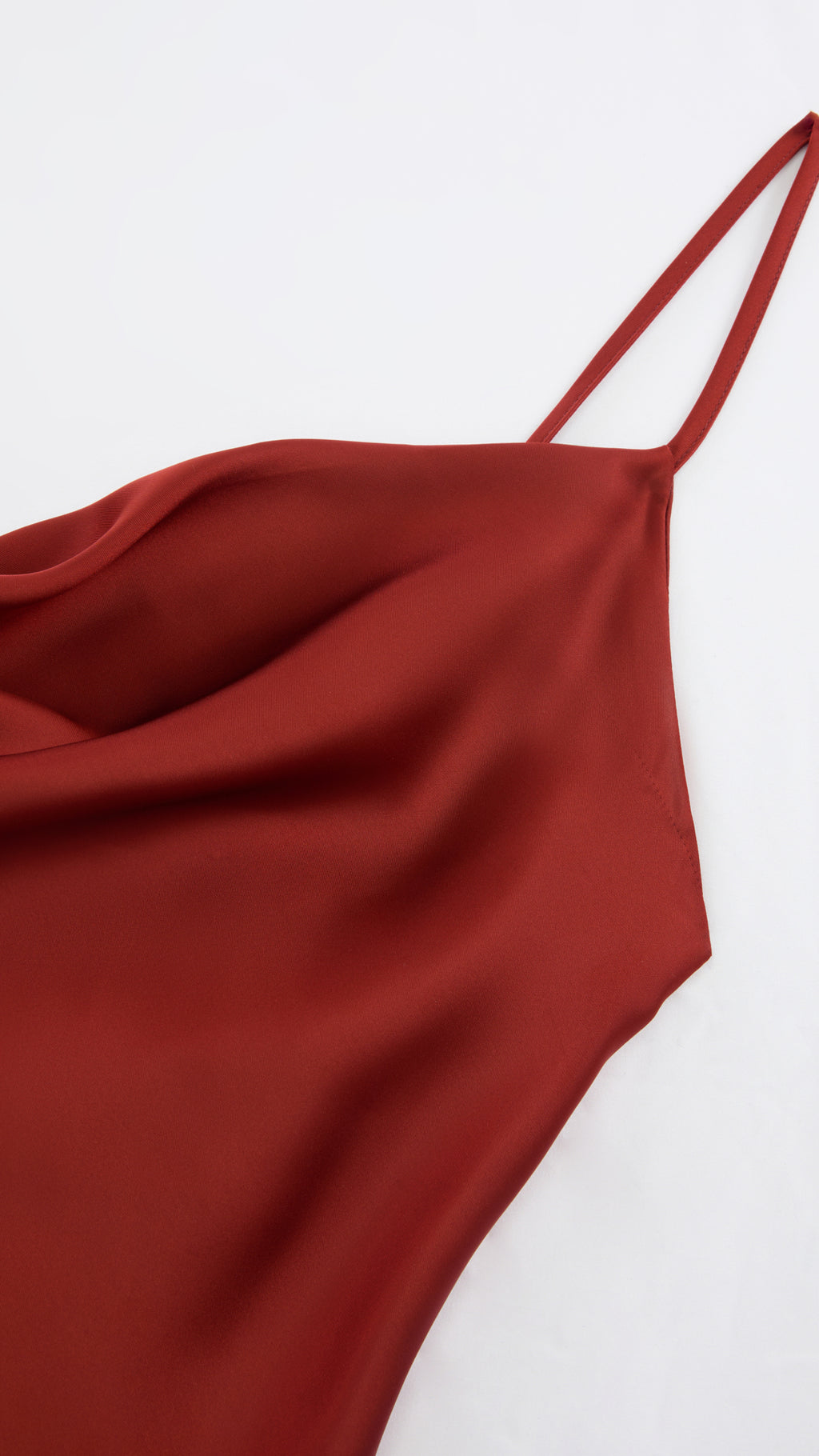 Abito Midi in Satin con Spalline e Scollatura a Collo d'Anatra - Eleganza Senza Tempo per Serate（副本）
