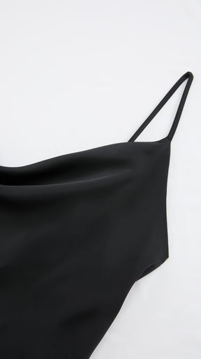 Abito Midi in Satin con Scollatura a Collo d'Anatra e Spalline - Eleganza Asimmetrica per Serate