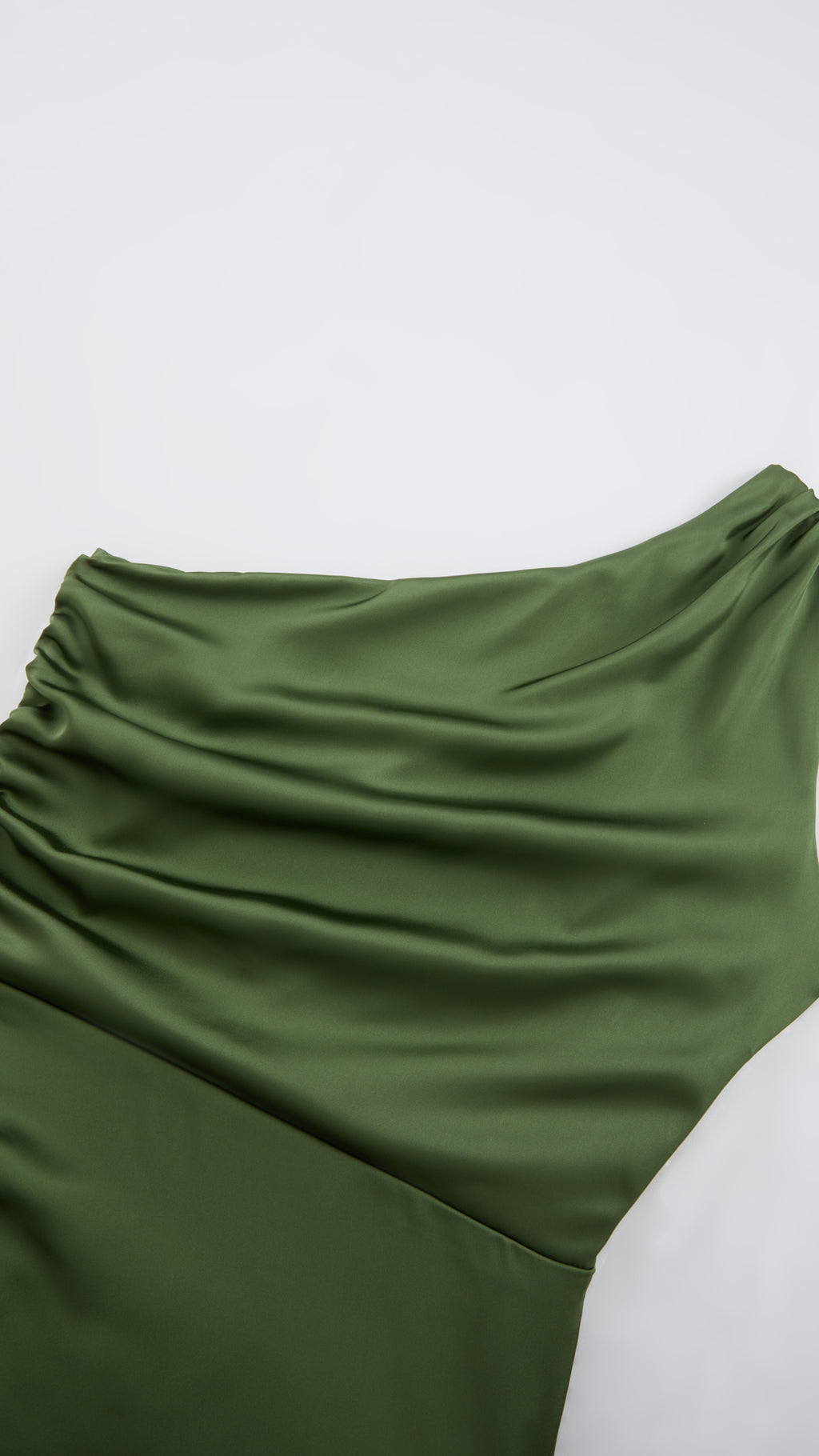 Abito Lungo Monospalla in Satin con Spacco - Eleganza Senza Tempo per Matrimoni e Serate（副本）