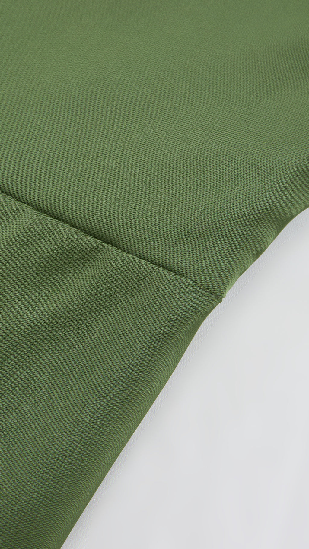 Abito Lungo Monospalla in Satin con Spacco - Eleganza Senza Tempo per Matrimoni e Serate（副本）
