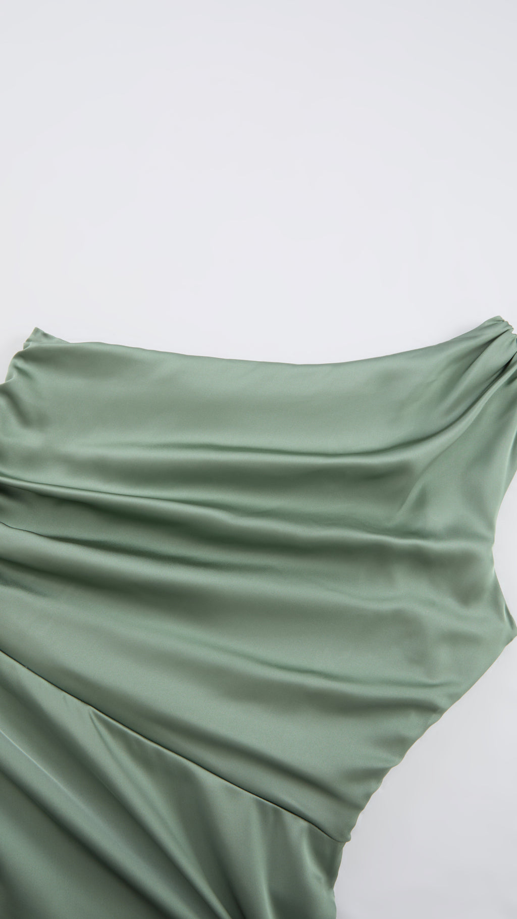 Abito Lungo Monospalla in Satin con Spacco - Eleganza Senza Tempo per Matrimoni e Serate（副本）