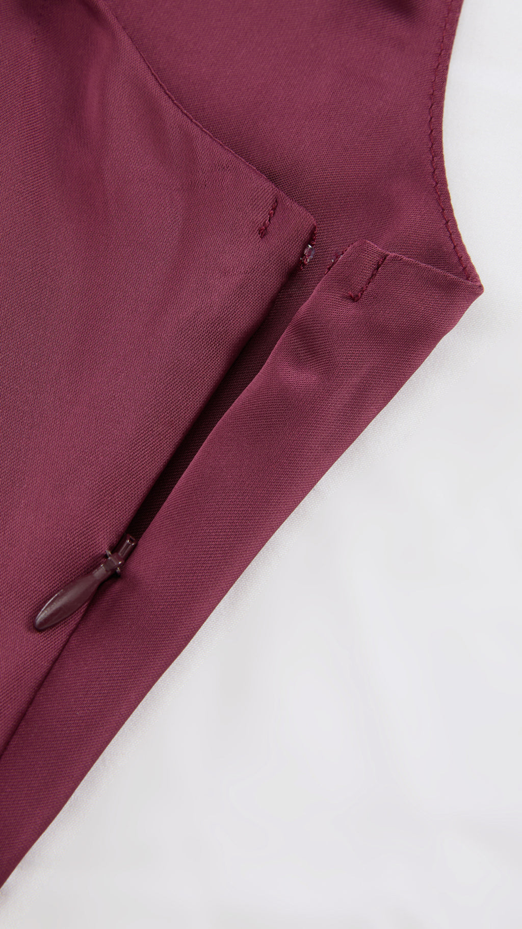 Abito Lungo Monospalla in Satin con Spacco - Eleganza Senza Tempo per Matrimoni e Serate（副本）