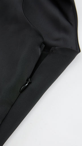Abito Lungo Monospalla in Satin con Spacco - Eleganza Senza Tempo per Matrimoni e Serate