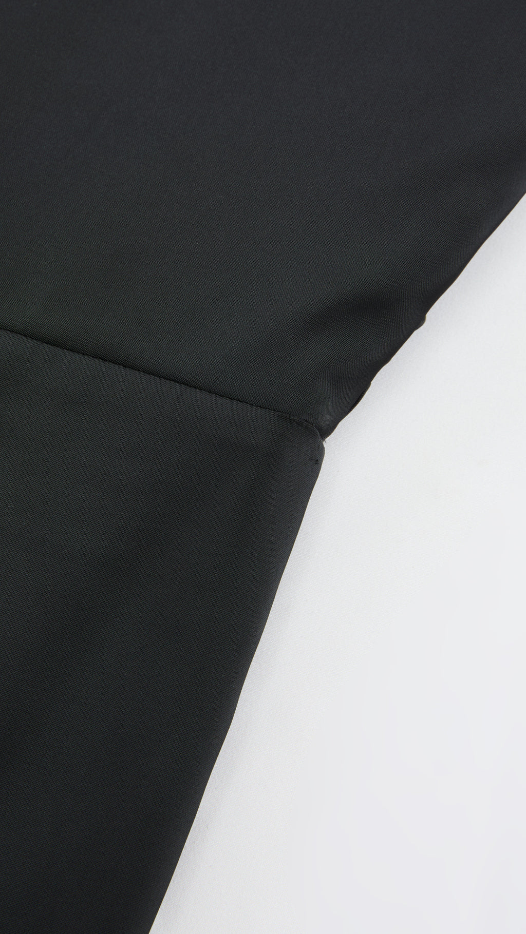 Abito Lungo Monospalla in Satin con Spacco - Eleganza Senza Tempo per Matrimoni e Serate（副本）