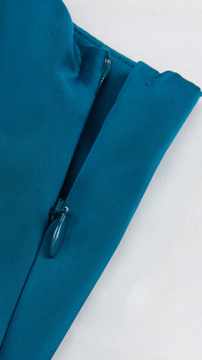 Abito Lungo a Spalline in Satin con Busto a Cuore - Eleganza per Matrimoni e Serate Speciali