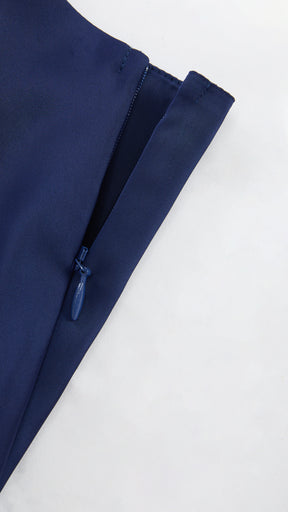 Abito Lungo a Spalline in Satin con Busto a Cuore - Eleganza per Matrimoni e Serate Speciali