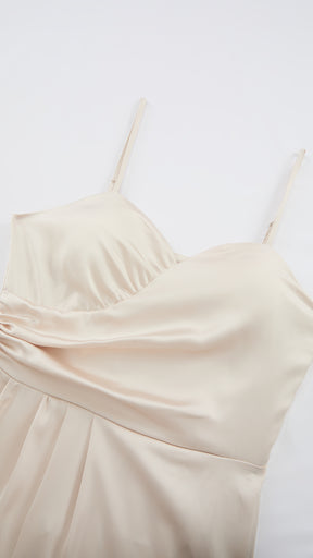 Abito Lungo a Spalline in Satin con Busto a Cuore - Eleganza per Matrimoni e Serate Speciali