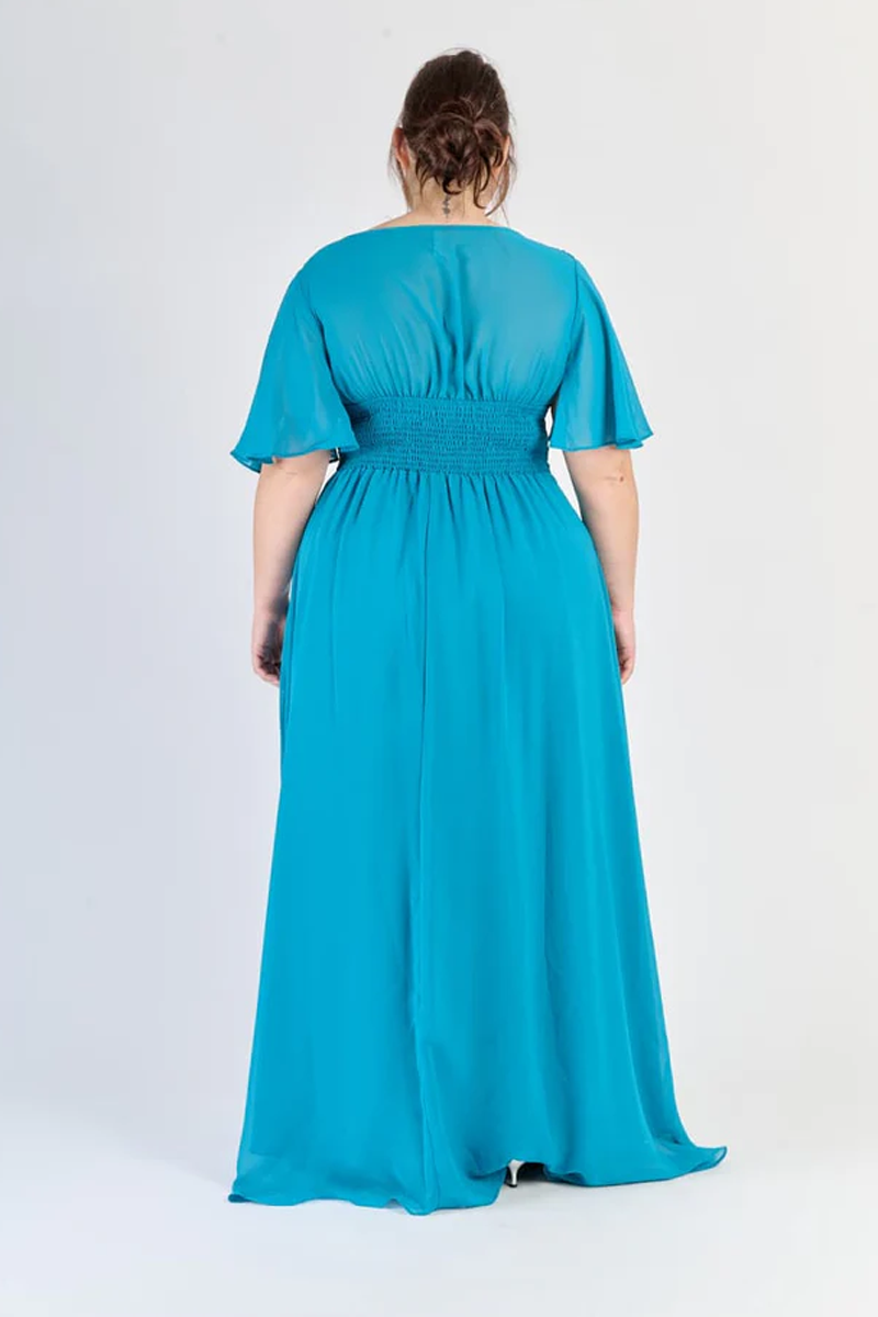Rochie „Vivenza” – Rochie lungă din șifon cu decolteu în V și mâneci fluture (mărimi mari)