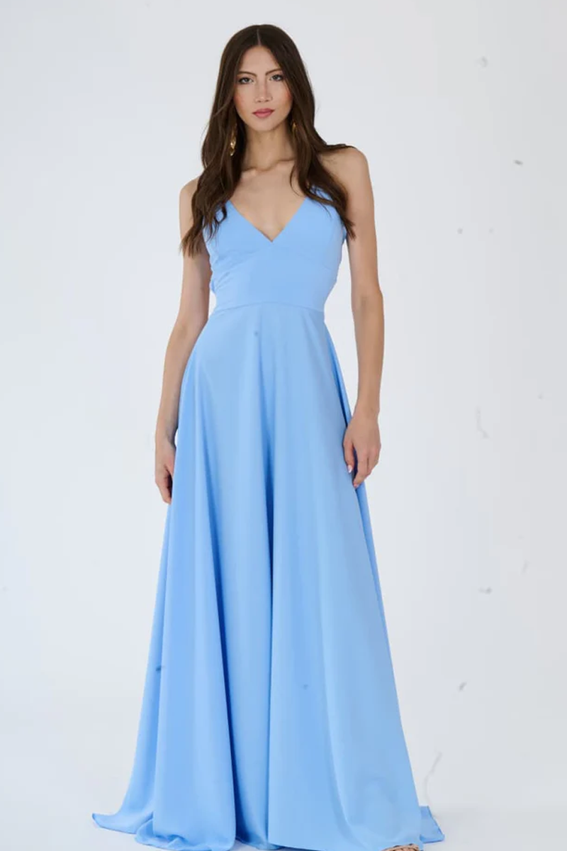 Abito “Delfina” – Vestito Lungo Elegante in Poliestere con Spalline Sottili e Schiena Allacciata
