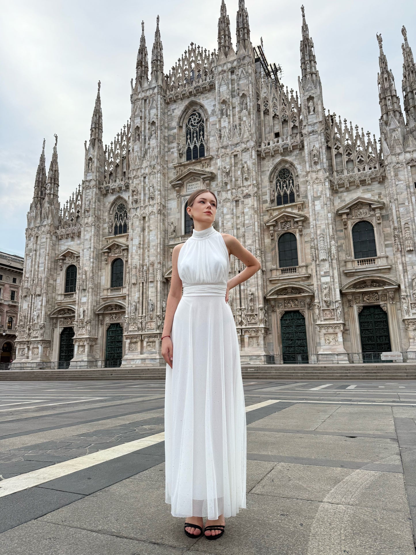 Abito in tulle con scollo all'americana Caterina