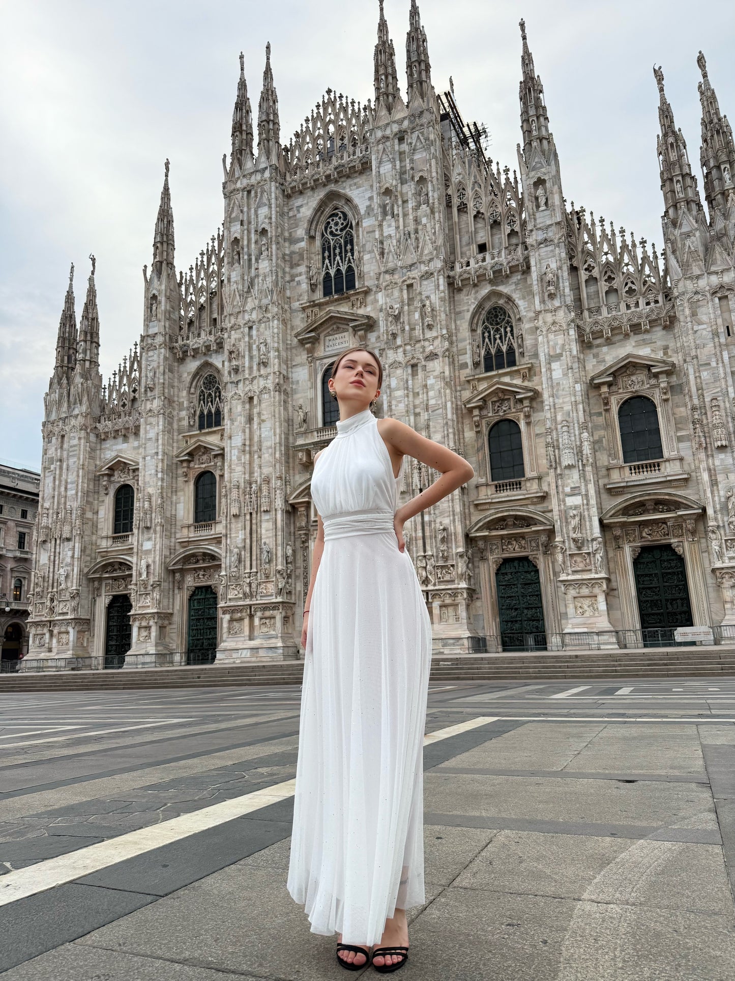 Abito in tulle con scollo all'americana Caterina