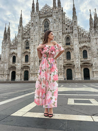 Abito “Ortensia” – Vestito Lungo a Fiori con Spalle Scoperte e Volant Romantici