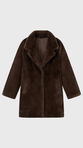 Cappotto medio in peluche sintetica con colletto a revers