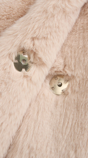 Cappotto medio in peluche sintetica con colletto a revers