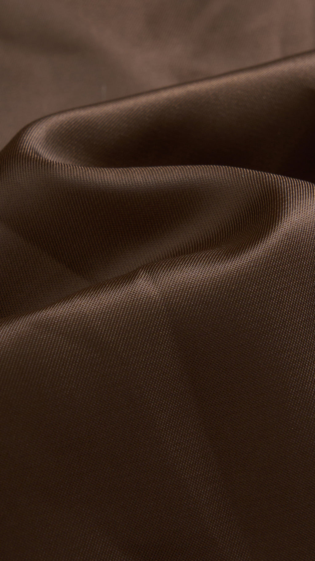 Cappotto medio in peluche sintetica con colletto a revers