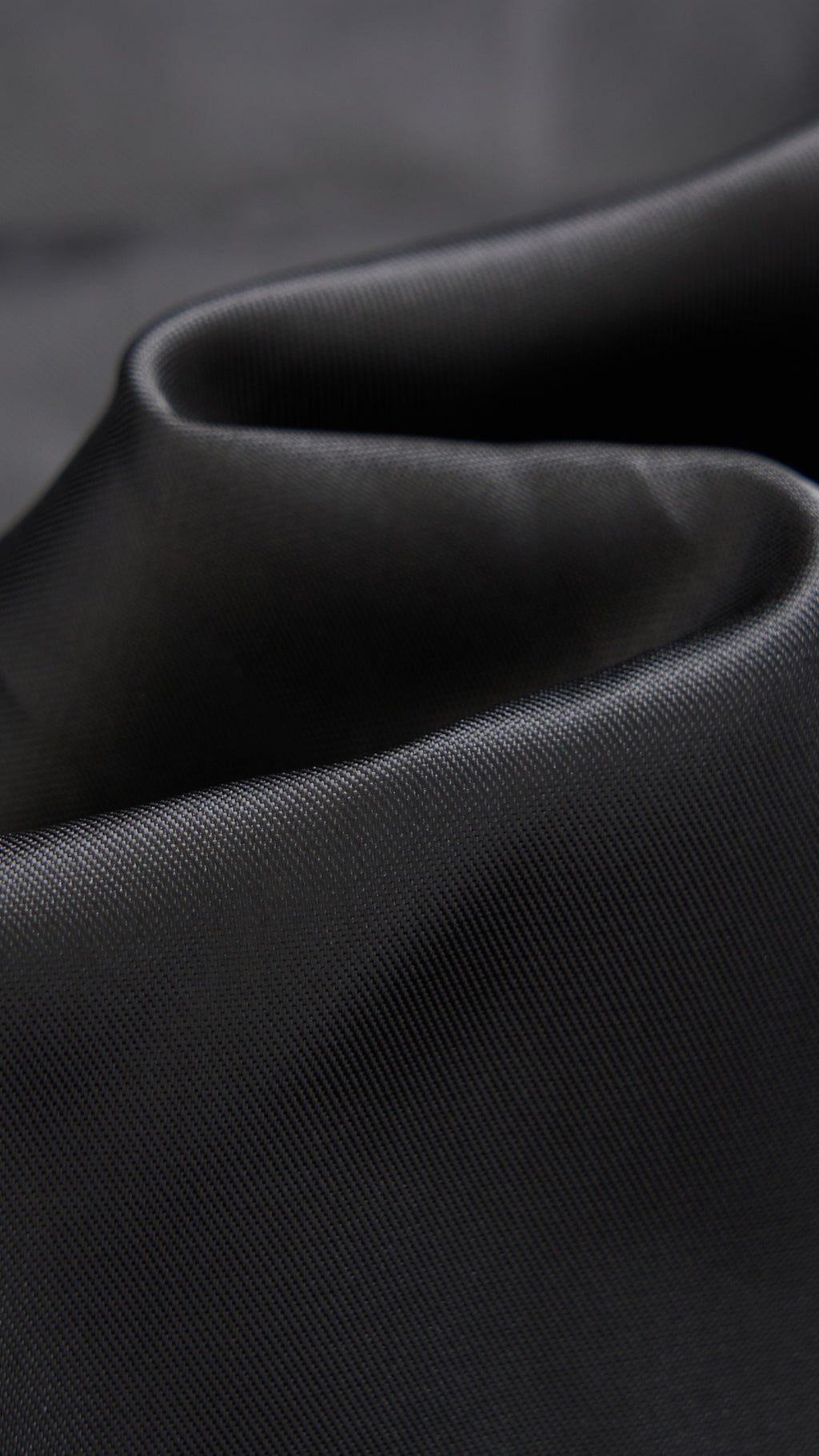 Cappotto medio in peluche sintetica con colletto a revers