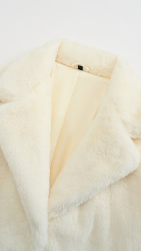 Cappotto lungo in peluche sintetica con colletto a revers