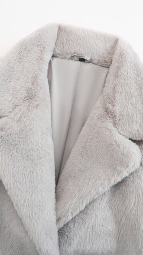 Cappotto lungo in peluche sintetica con colletto a revers
