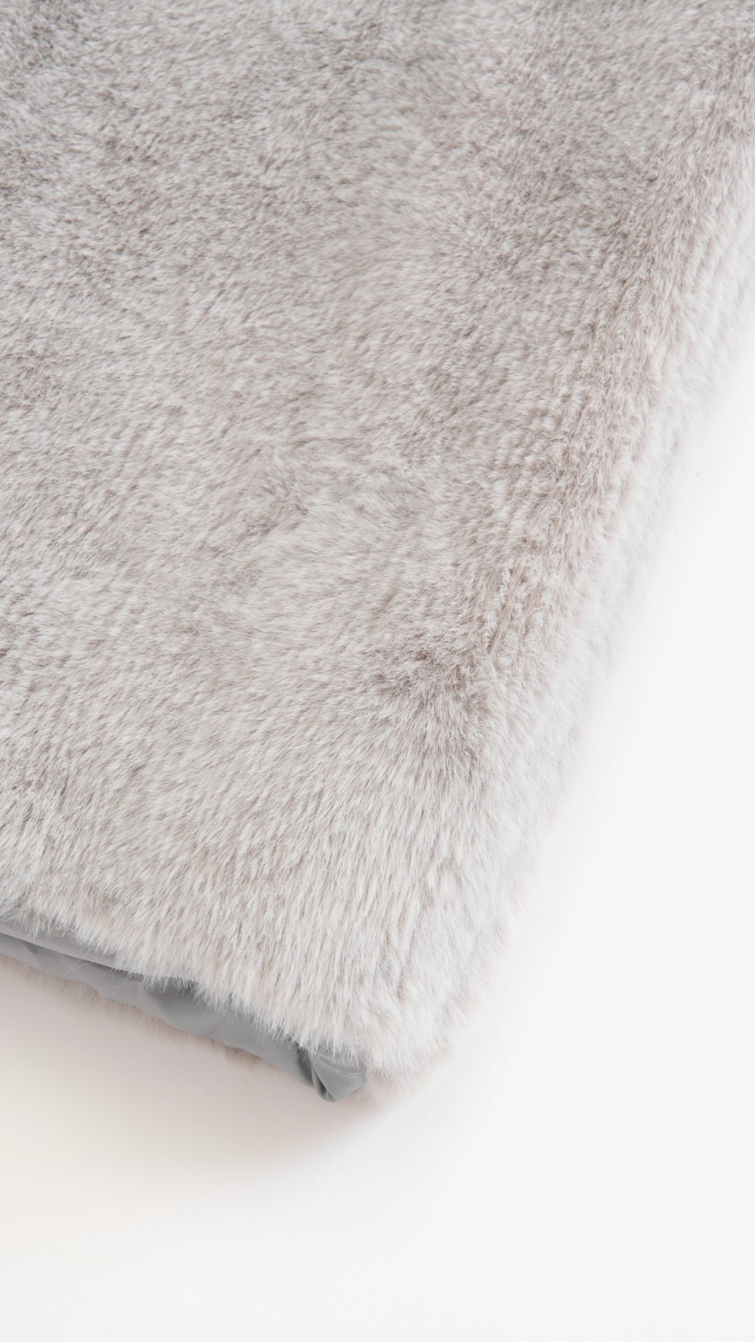 Cappotto lungo in peluche sintetica con colletto a revers