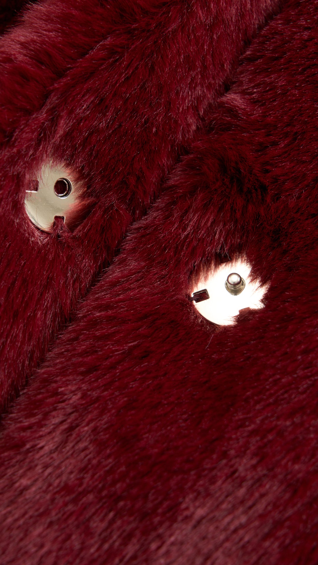 Cappotto lungo in peluche sintetica con colletto a revers