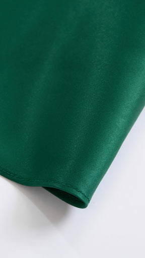 Abito da sera con spalline sottili e gonna a maxi